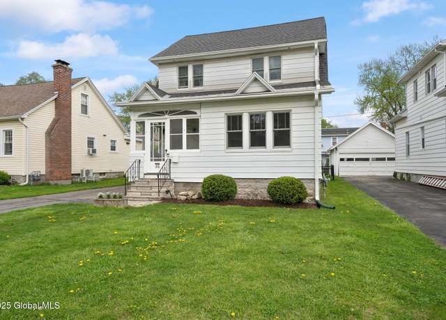 Property at 98 Crescent Dr, Albany, NY 12208, 3 beds, 1 bath