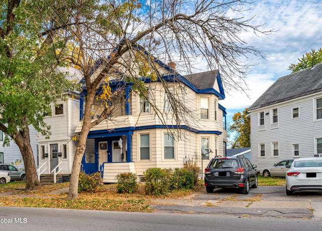 Property at 2050 Guilderland Ave, Schenectady, NY 12306, 6 beds, 2 baths