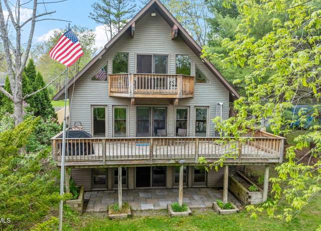 Property at 20 Zack Ln, Averill Park, NY 12018, 4 beds, 3 baths