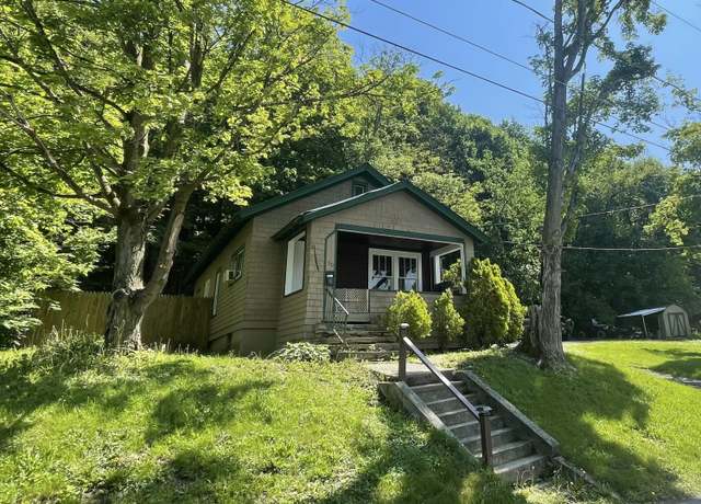 Property at 30 Mountain St, Whitehall, NY 12887, 2 beds, 1 bath