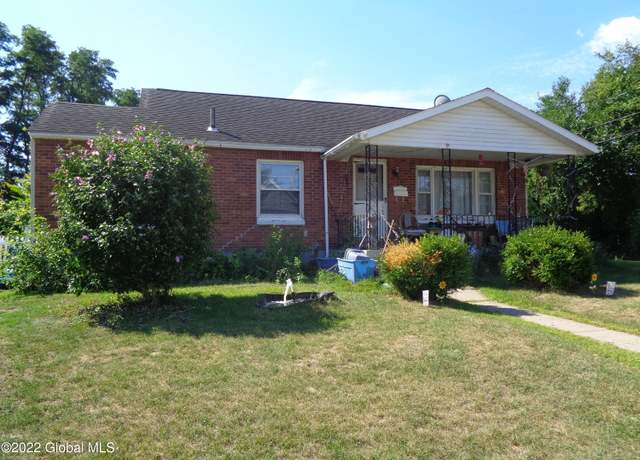 Property at 1880 Gray St, Schenectady, NY 12306, 2 beds, 1.5 baths