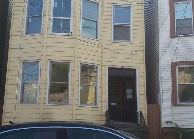 Property at 338 Orange St, Albany, NY 12206, 6 beds, 2 baths