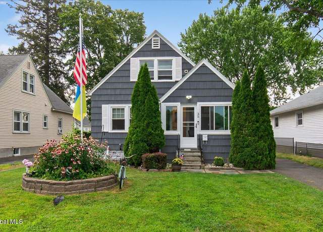Property at 35 Fordham Ct, Albany, NY 12209, 3 beds, 1 bath