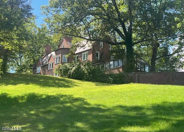 Property at 26 Hamburg Rd, Catskill, NY 12414, 6 beds, 4.5 baths