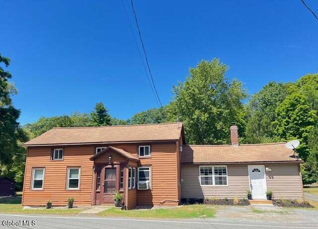 Property at 25 Dunham Hollow Rd, East Nassau, NY 12062, 4 beds, 1 bath