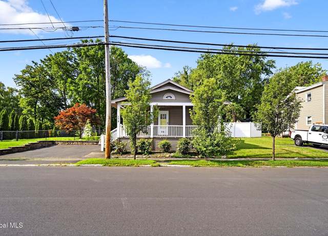 Property at 179 Vliet Blvd, Cohoes, NY 12047, 3 beds, 1 bath