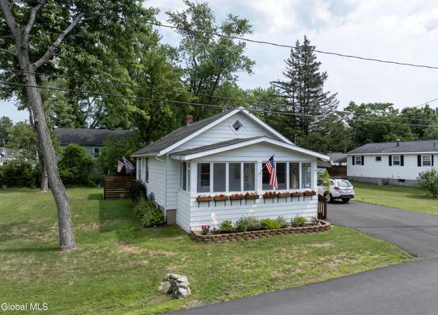 Property at 33 Clinton St, Rensselaer, NY 12144, 2 beds, 1 bath