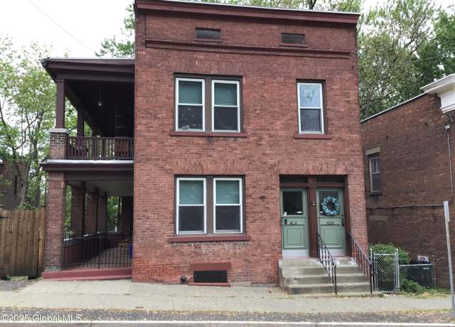 Property at 281 10th St, Troy, NY 12180, 7 beds, 2 baths