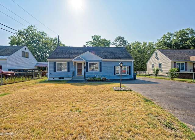 Property at 1821 Cassella Rd, Rotterdam, NY 12303, 3 beds, 2 baths