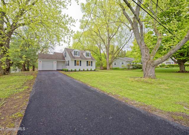 Property at 3 Sunset Dr, Altamont, NY 12009, 3 beds, 2 baths