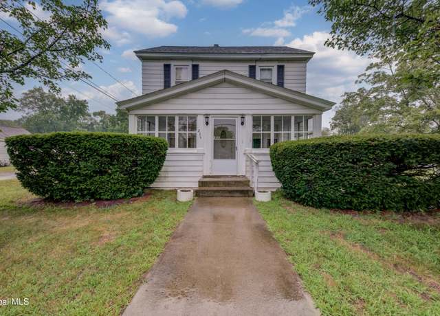 Property at 223 Schoolhouse Rd, Albany, NY 12203, 3 beds, 2 baths