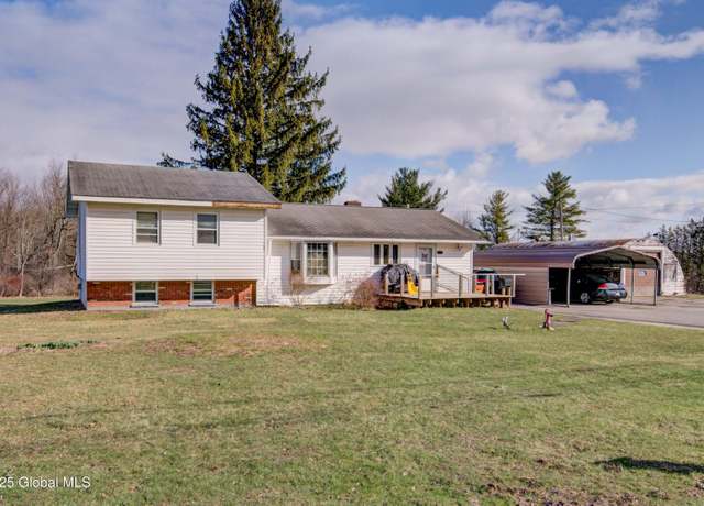 Property at 261 County Highway 107, Johnstown, NY 12095, 3 beds, 2 baths