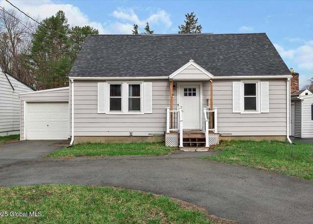 Property at 869 Kings Rd, Rotterdam, NY 12303, 3 beds, 1 bath