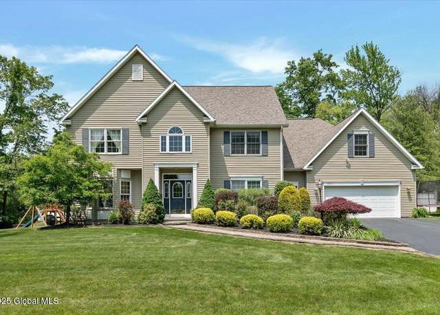Property at 1901 Heritage Rd, Niskayuna, NY 12309, 5 beds, 3 baths