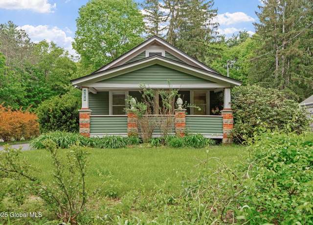 Property at 406 Northern Pines Rd, Wilton, NY 12831, 2 beds, 1.5 baths