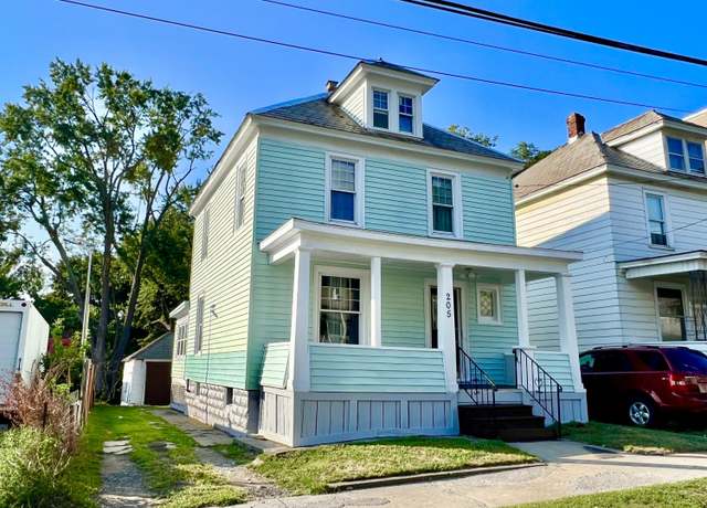 Property at 205 Division St, Schenectady, NY 12304, 3 beds, 1 bath