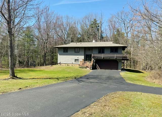 Property at 598 Oak Hill Rd, Averill Park, NY 12018, 3 beds, 2 baths