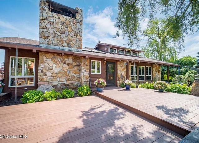 Property at 165 Hasbrouck Rd, Goshen, NY 10924, 3 beds, 3.5 baths