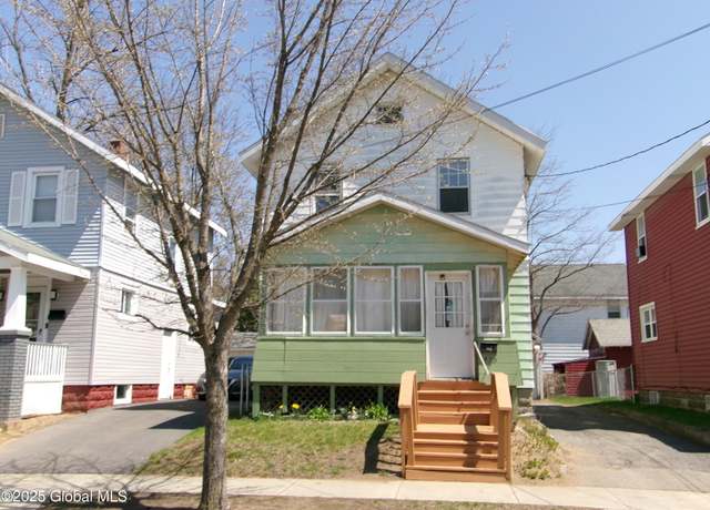 Property at 573 Ontario St, Schenectady, NY 12306, 3 beds, 1 bath