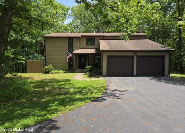 Property at 251 Vernon Rd, Glenville, NY 12302, 5 beds, 2.5 baths