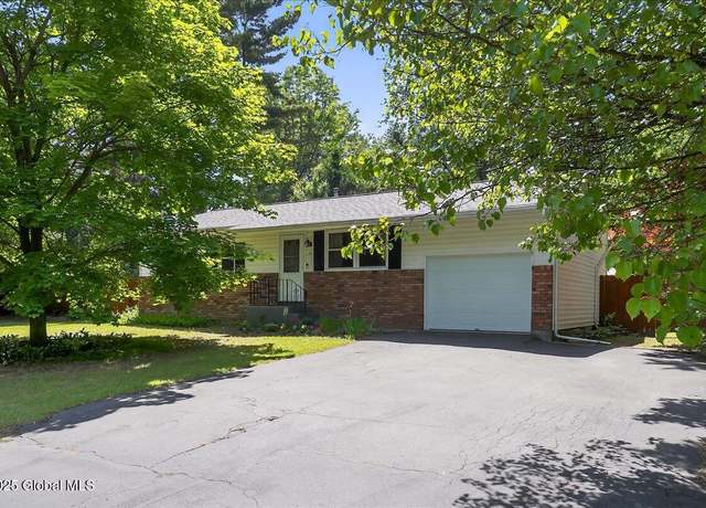 Property at 21 Fawn Dr, Ballston Spa, NY 12020, 2 beds, 1 bath