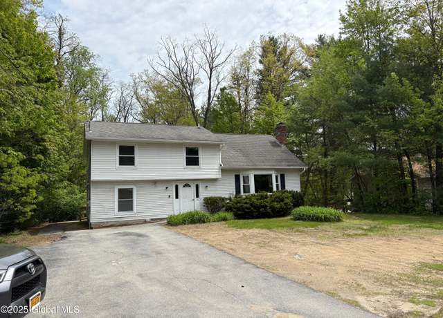 Property at 148 Rowland St, Ballston Spa, NY 12020, 5 beds, 2 baths