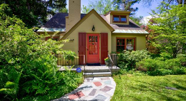 Photo of 1524 Grenoside Ave, Niskayuna, NY 12309
