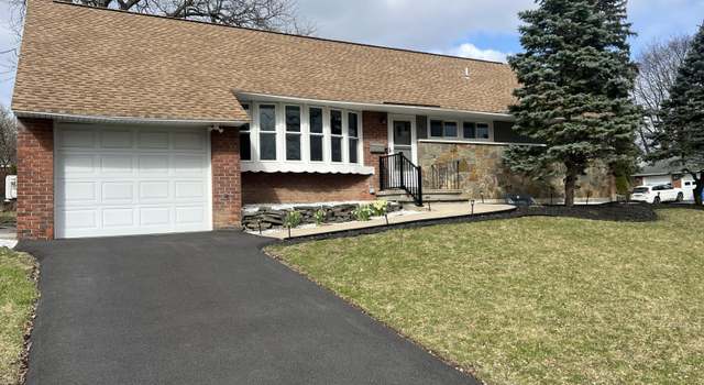Photo of 241 Hackett Blvd, Albany, NY 12208
