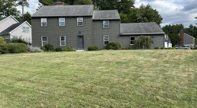 Photo of 400 Lincoln Dr, Guilderland, NY 12084