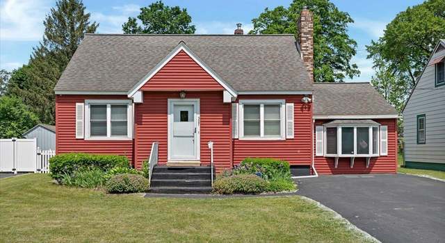 Photo of 327 Sullivan Rd, Schenectady, NY 12304