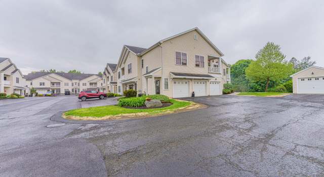 Photo of 207 N Ridge Ests, Troy, NY 12182