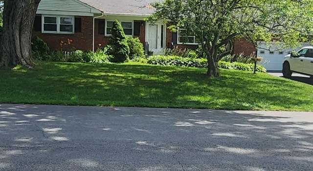 Photo of 4 Kevin Dr, Burnt Hills, NY 12027
