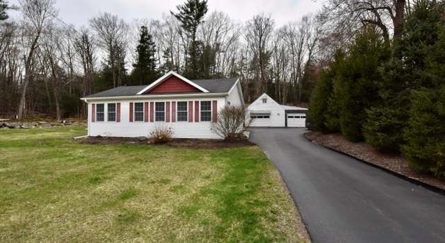 Photo of 384 Plank Rd, Averill Park, NY 12018
