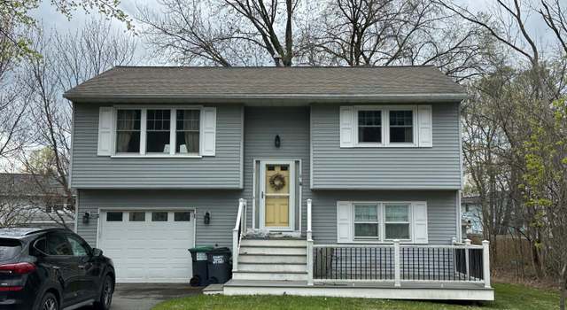 Photo of 6 York Pl, Latham, NY 12110