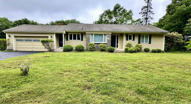 Photo of 8 The Crossways, Troy, NY 12180
