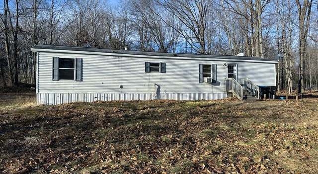 Photo of 5 Grove Ave, Willsboro, NY 12996