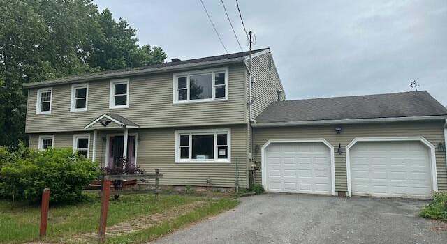 Photo of 48 Jakway Ln, Hudson Falls, NY 12839