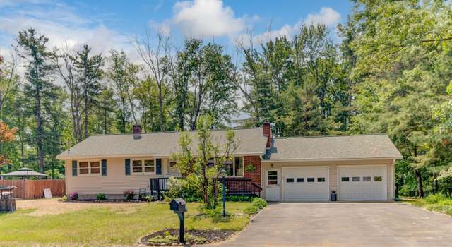 Photo of 8 Birchtree Ln, Ballston Spa, NY 12020