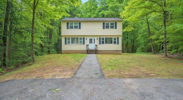 Photo of 8 Hammond Dr, Wilton, NY 12831