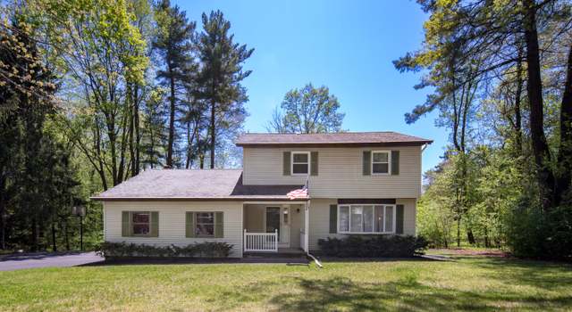 Photo of 61 Esopus Dr, Clifton Park, NY 12065