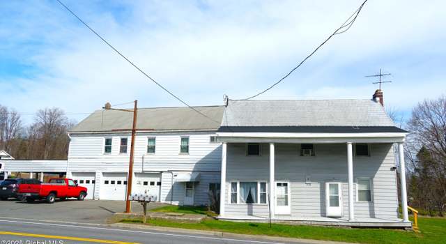 Photo of 1438 Indian Fields Rd, Feura Bush, NY 12067