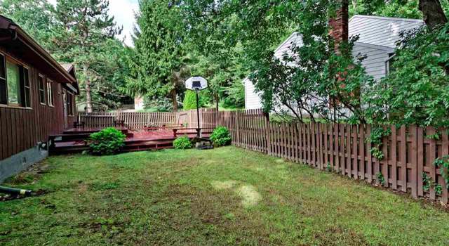 Photo of 2223 Pine Ridge Rd, Niskayuna, NY 12309