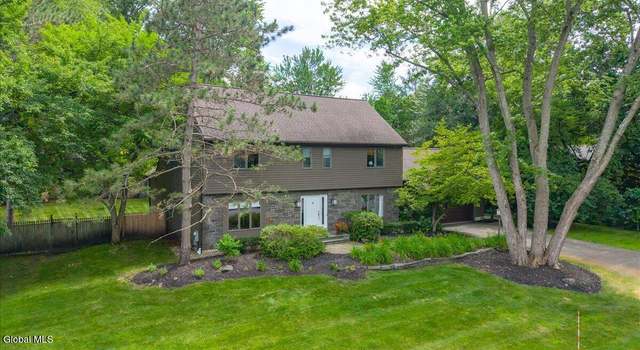 Photo of 1 Fox Run, Latham, NY 12110