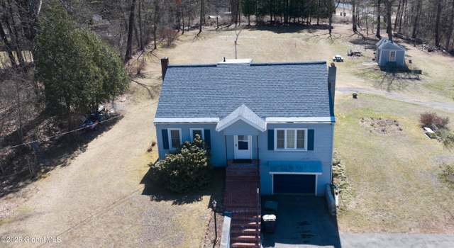 Photo of 240 Cronin Rd, Queensbury, NY 12804