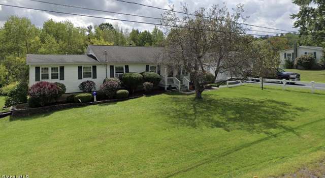 Photo of 75 Middle Rd, Altamont, NY 12009