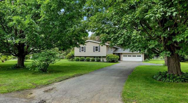 Photo of 95 Albany Ave, Kinderhook, NY 12106