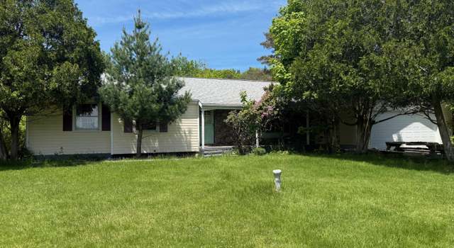 Photo of 9 Charl Ln, Troy, NY 12180