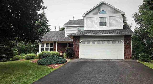 Photo of 15 Anchor Dr, Waterford, NY 12188