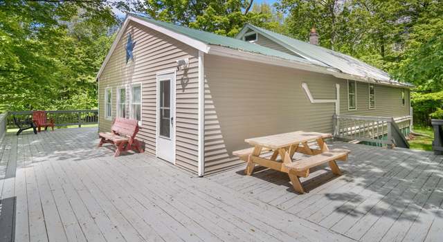 Photo of 633 Moore Hill Rd, Stephentown, NY 12168
