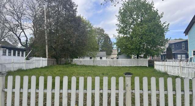 Photo of 138 Maple St, Glens Falls, NY 12801